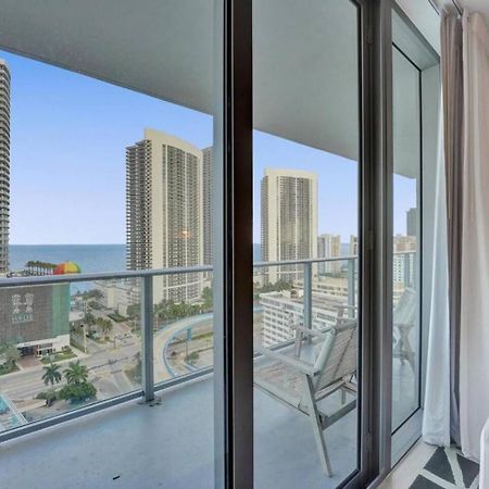 Amazing Apartments At H Beach House Hollywood Esterno foto