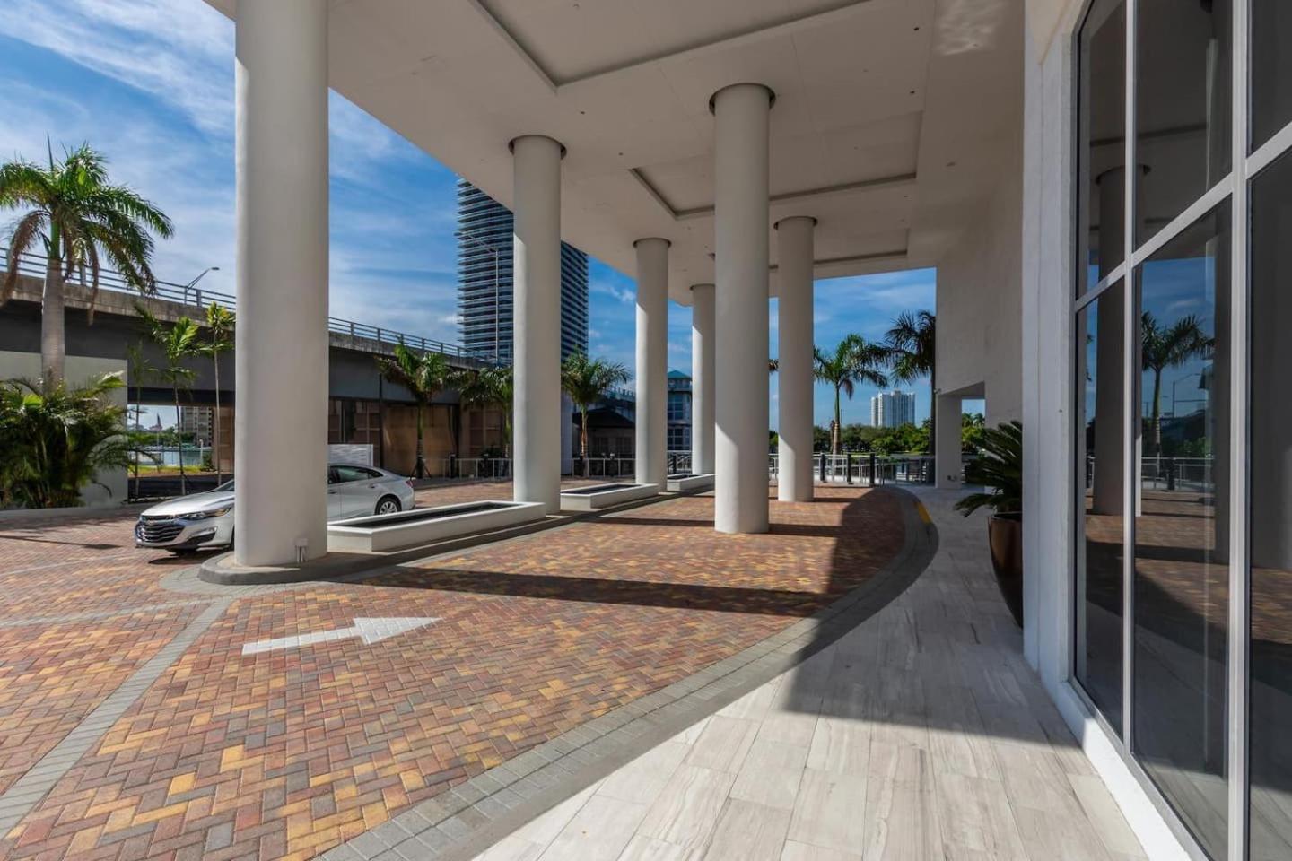 Amazing Apartments At H Beach House Hollywood Esterno foto