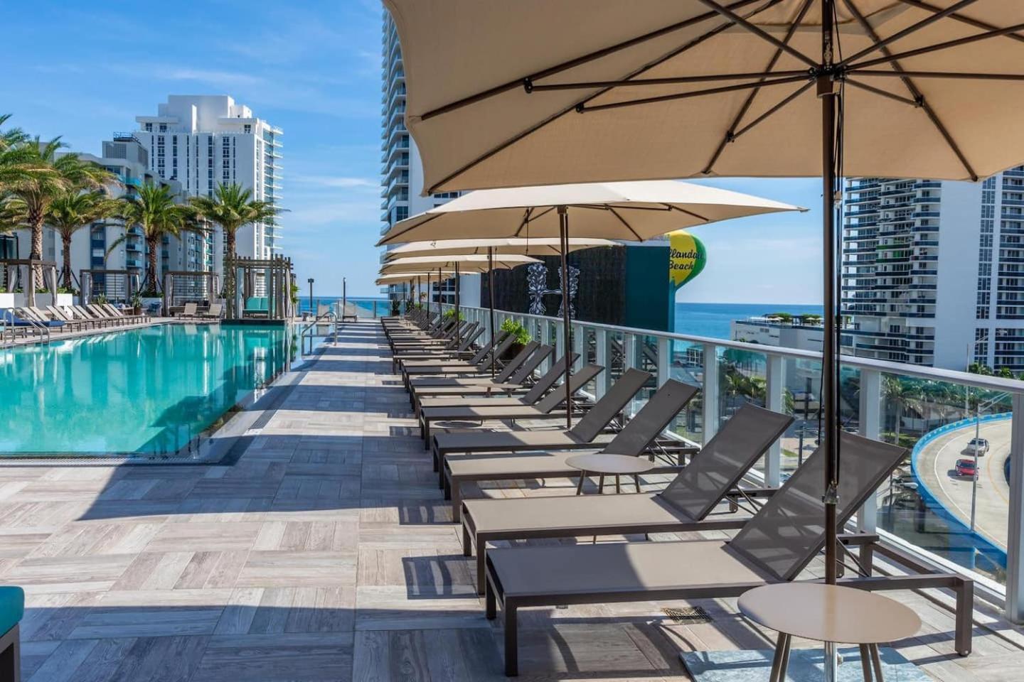 Amazing Apartments At H Beach House Hollywood Esterno foto