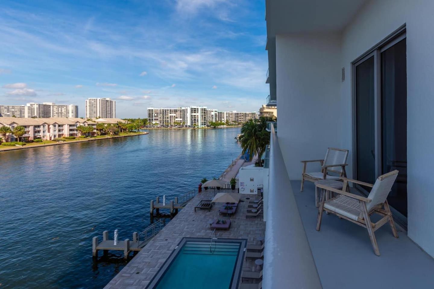 Amazing Apartments At H Beach House Hollywood Esterno foto