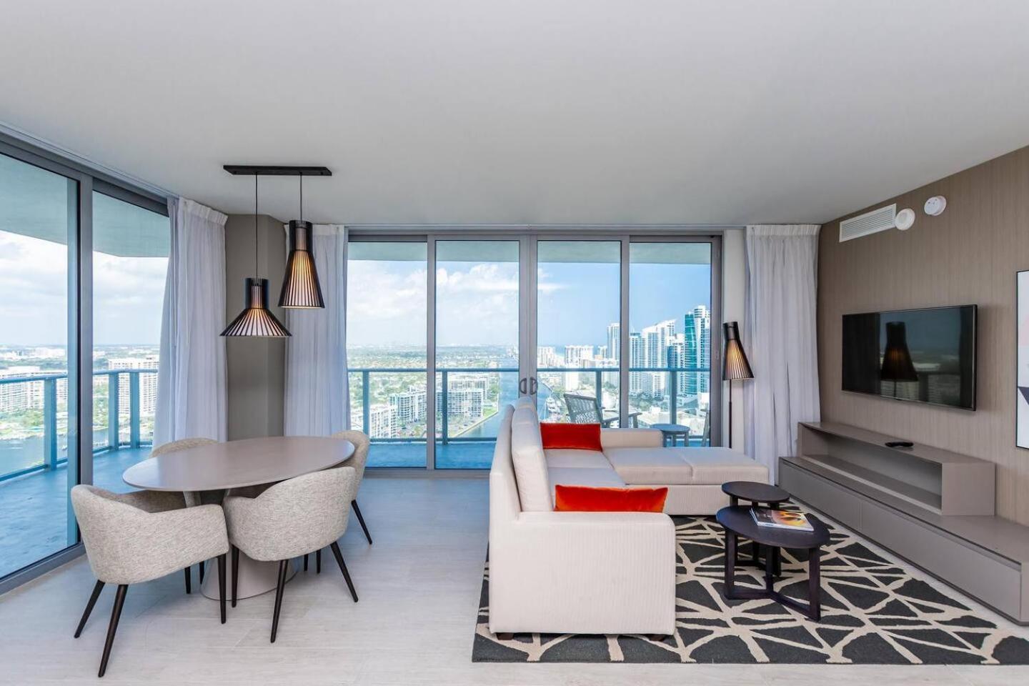 Amazing Apartments At H Beach House Hollywood Esterno foto