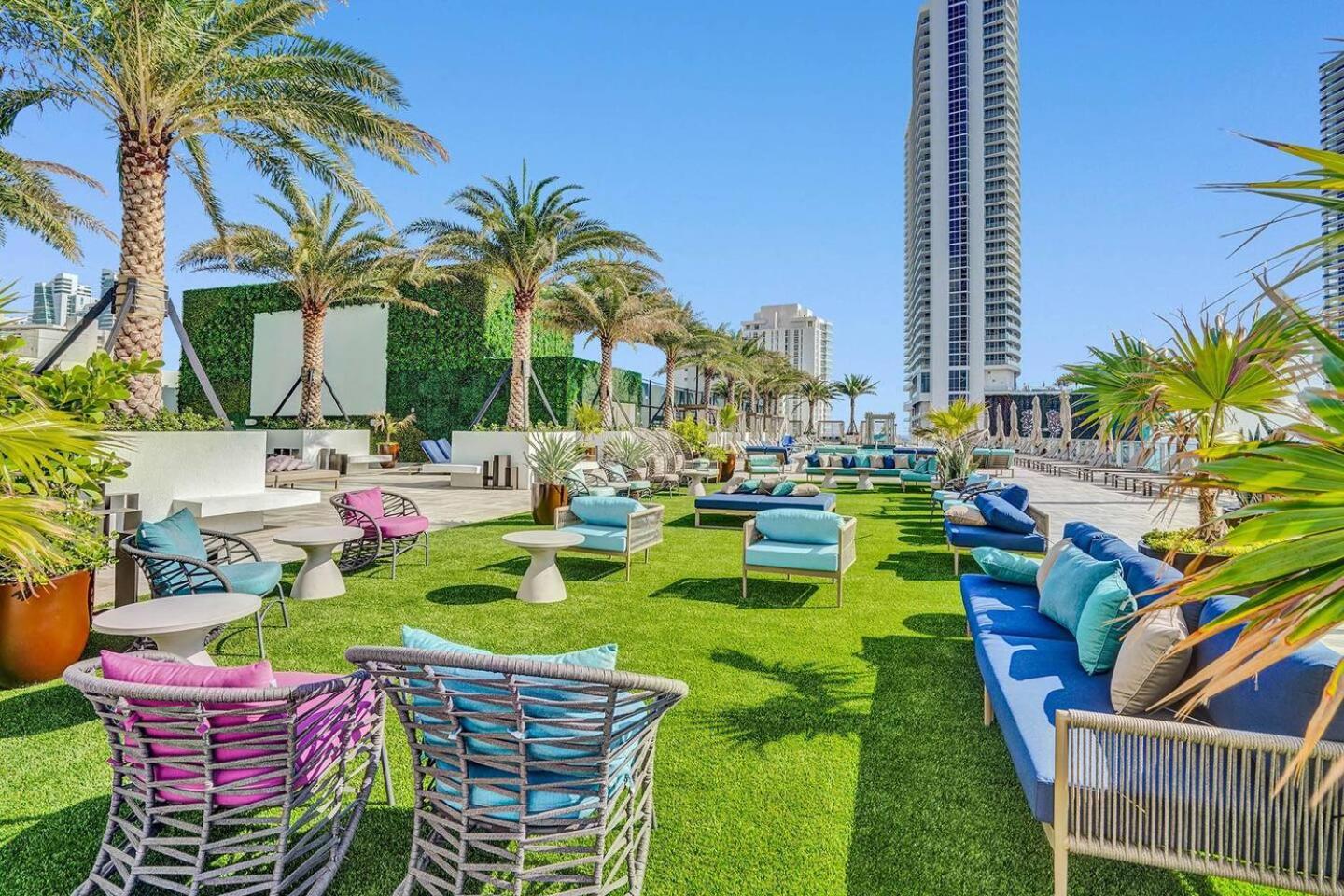 Amazing Apartments At H Beach House Hollywood Esterno foto