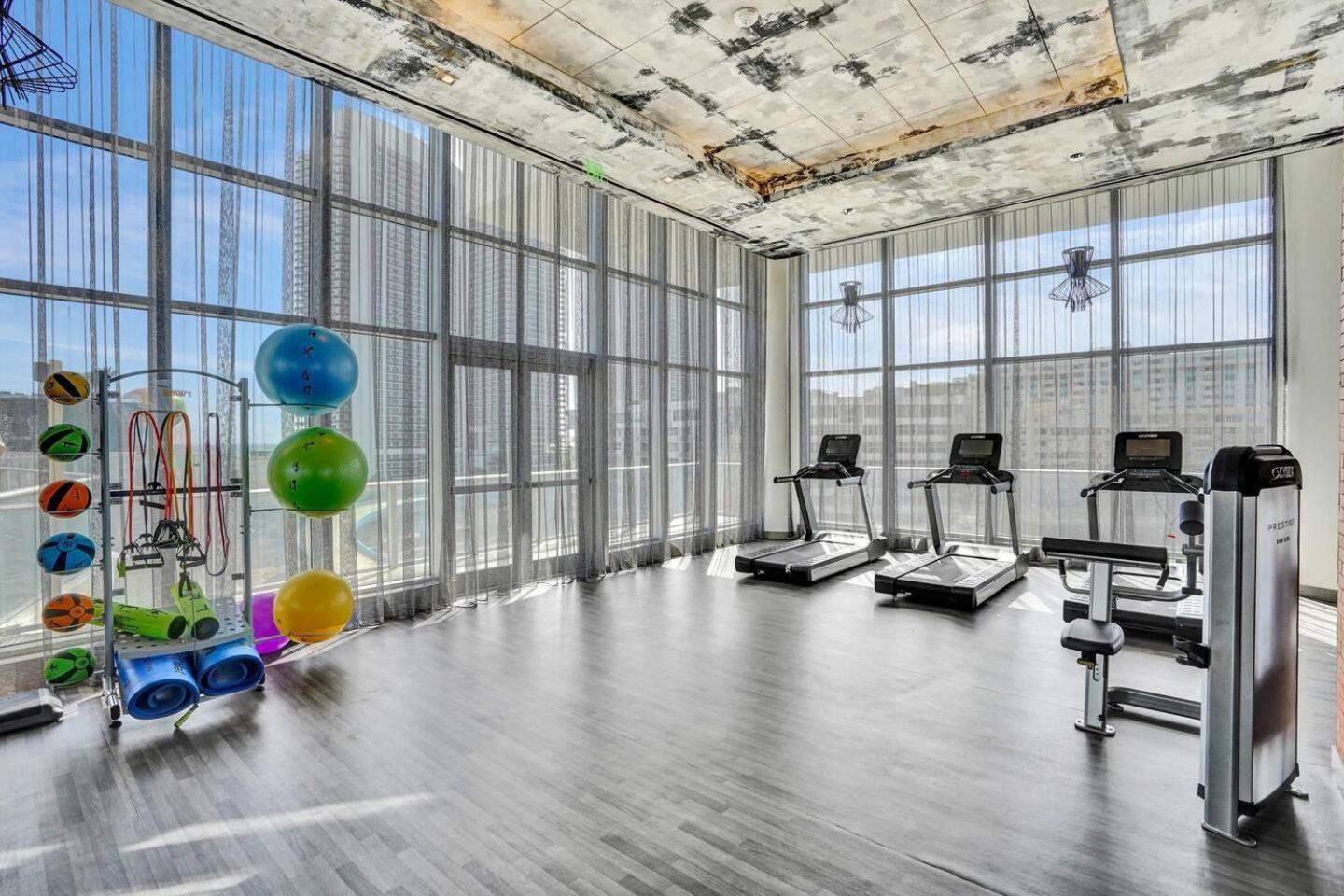Amazing Apartments At H Beach House Hollywood Esterno foto