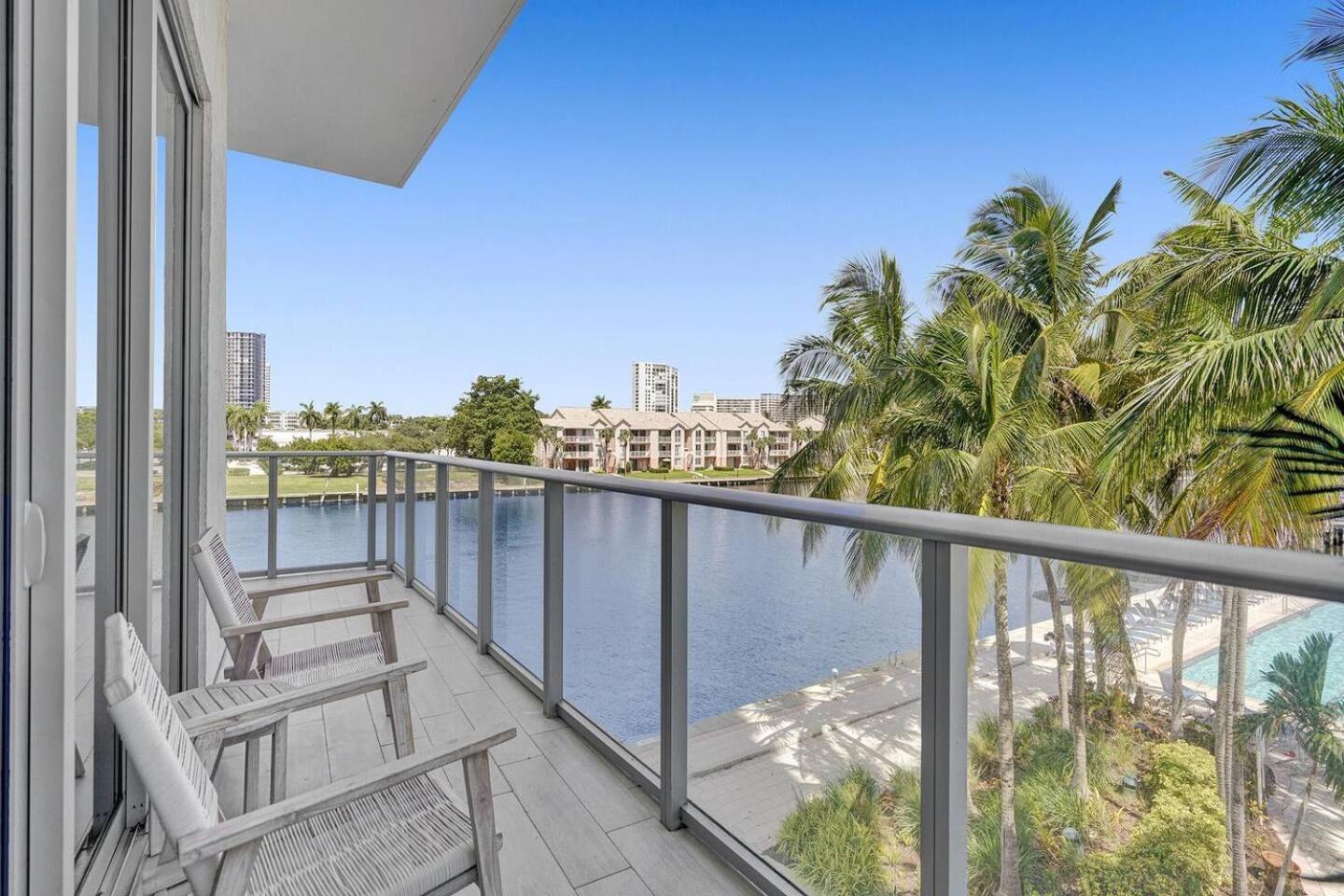 Amazing Apartments At H Beach House Hollywood Esterno foto