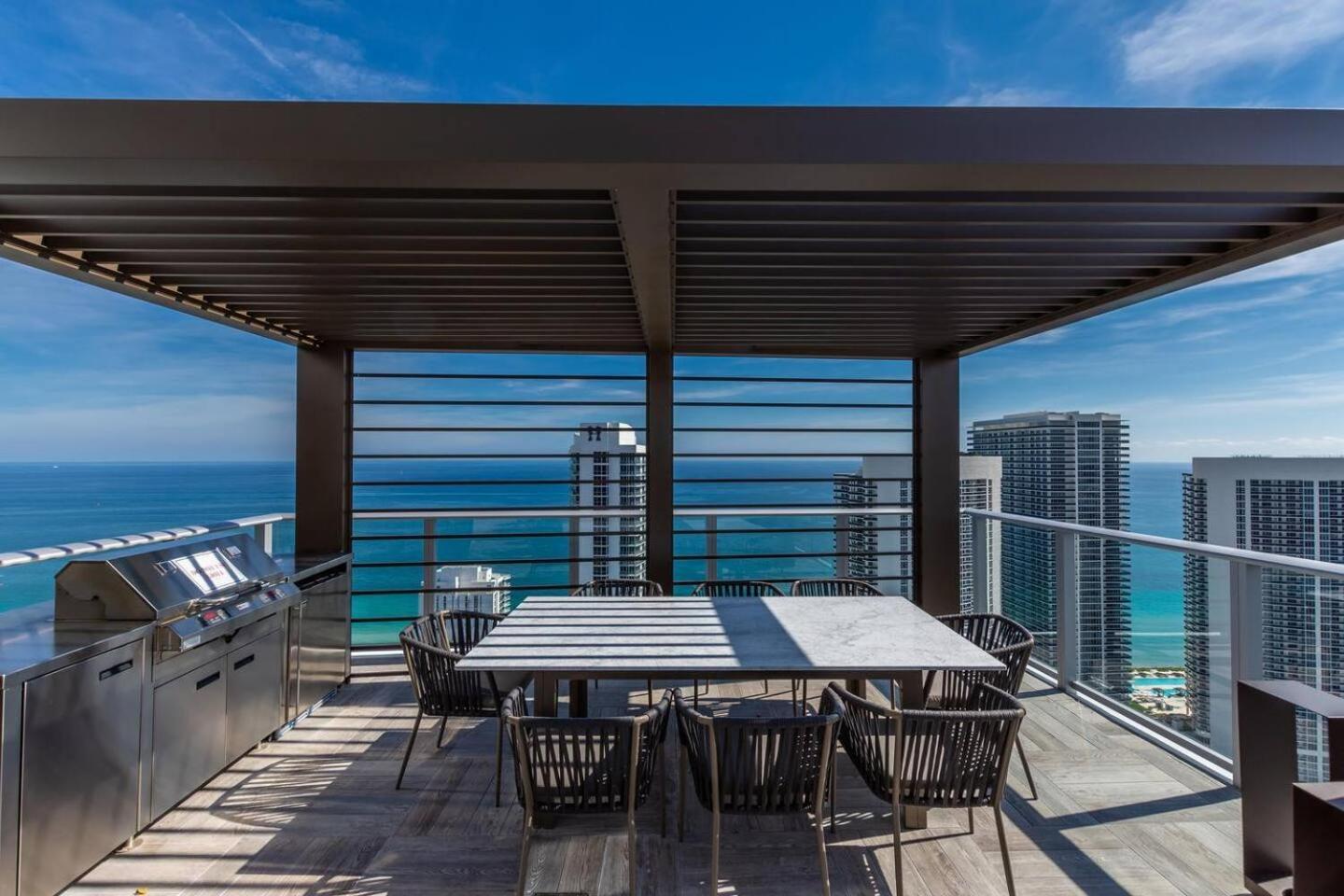 Amazing Apartments At H Beach House Hollywood Esterno foto
